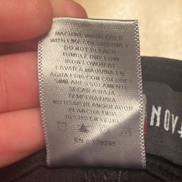 Fashion Nova Women’s 9(28) Black Distressed Skinny Jeans Stretch Made in USA - Picture 6 of 6